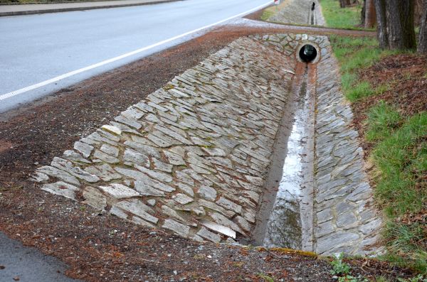 Ditch Landscaping in San Ramon
