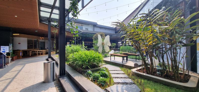 Commercial Landscaping detail